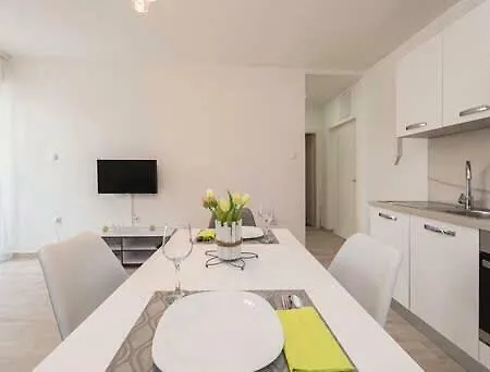 Ane Apartamento Zadar