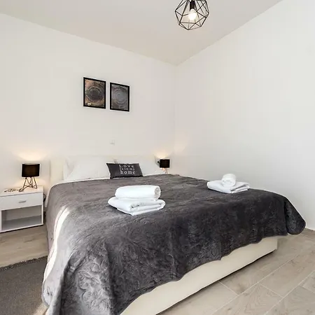Ane Apartman