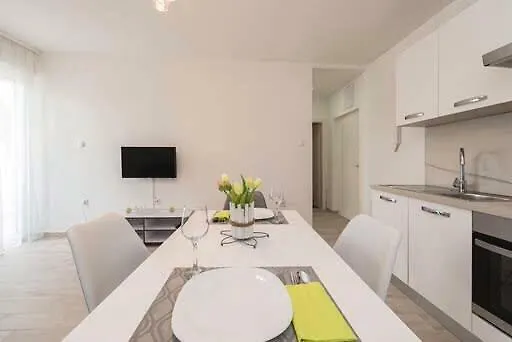 Ane شقة زادار